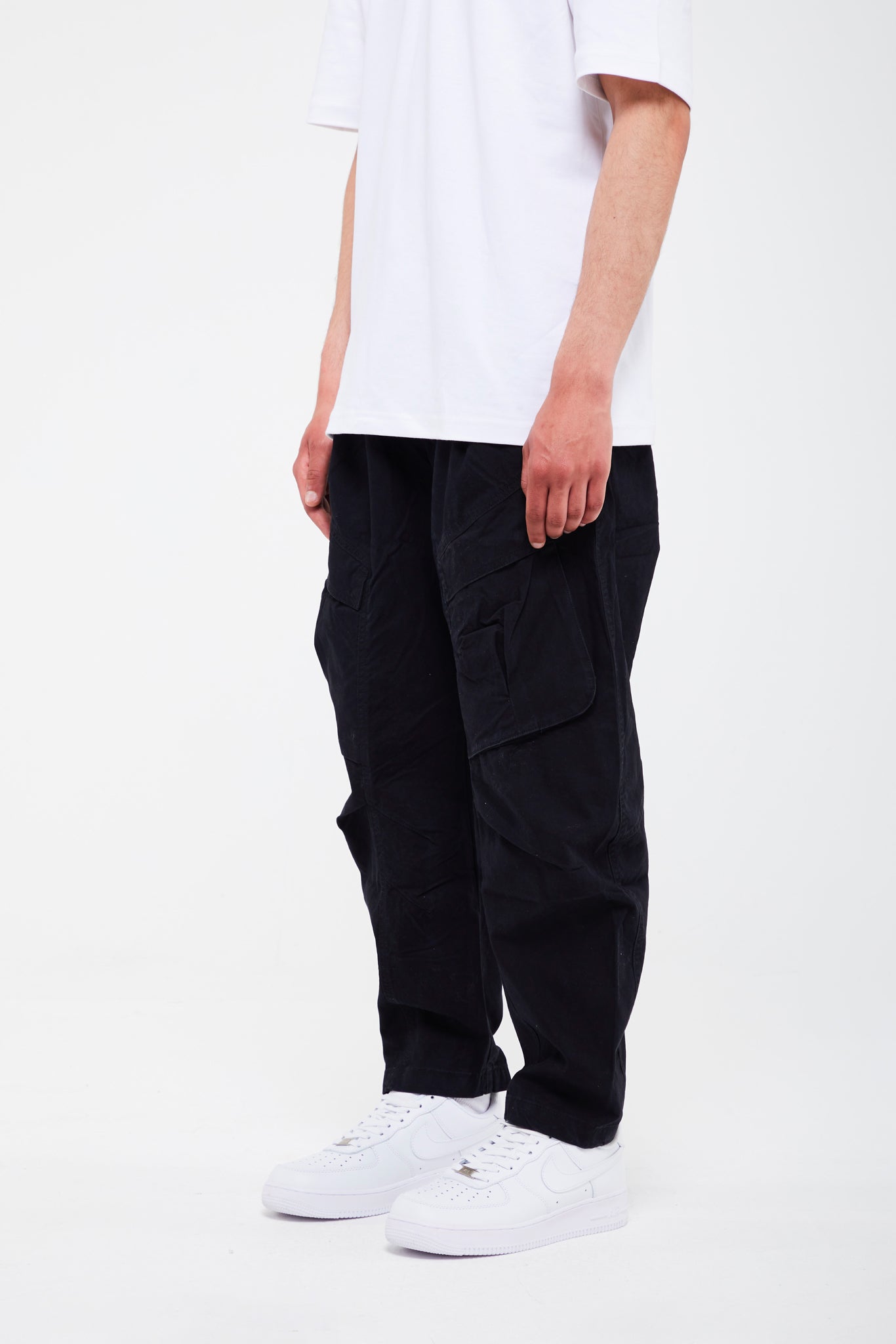 PANTALON CARGO AVEC POCHES AVANT