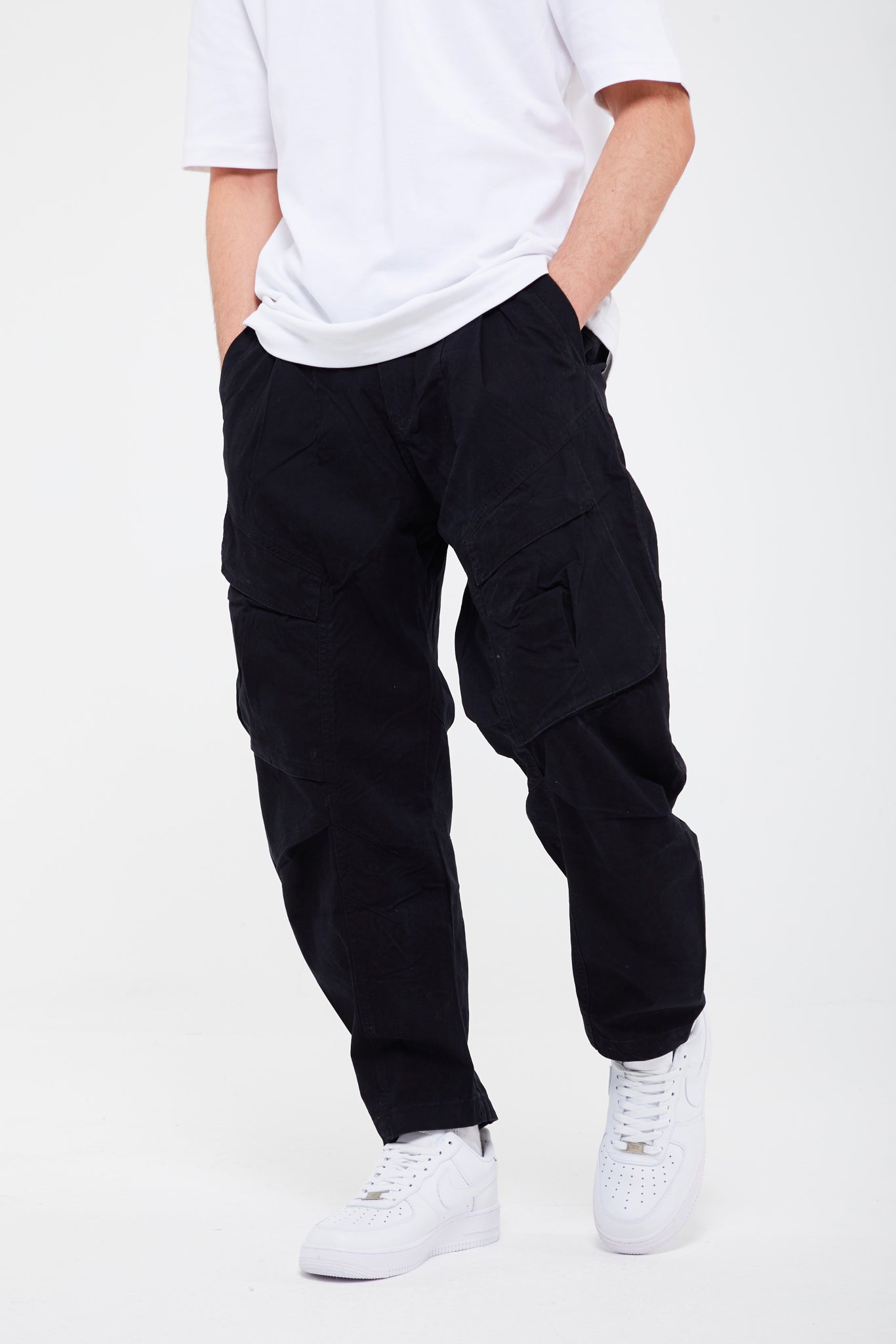 PANTALON CARGO AVEC POCHES AVANT