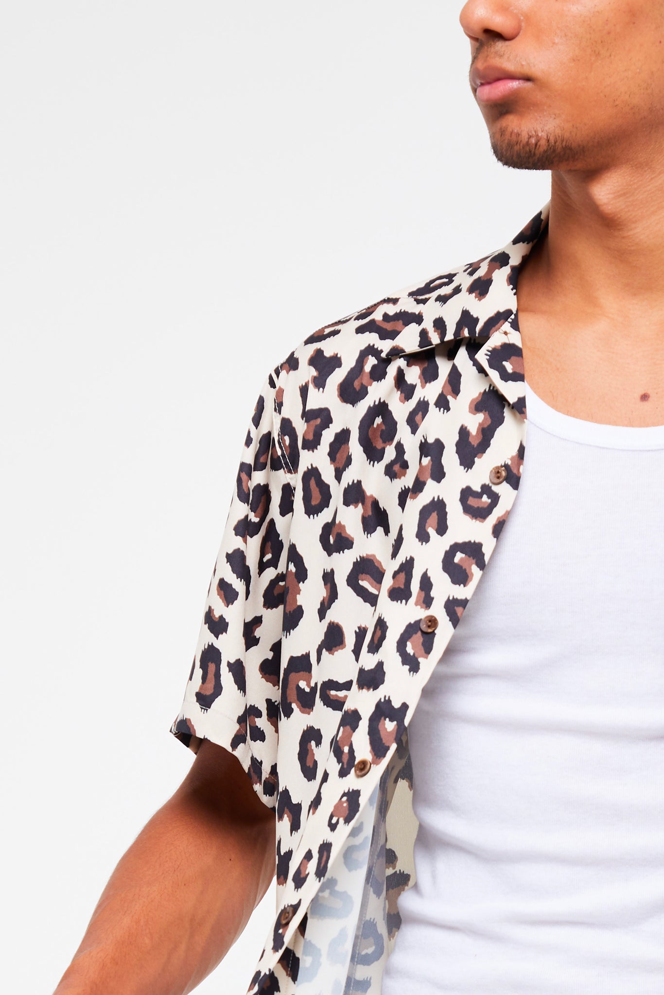 CHEMISE À MOTIF LÉOPARD
