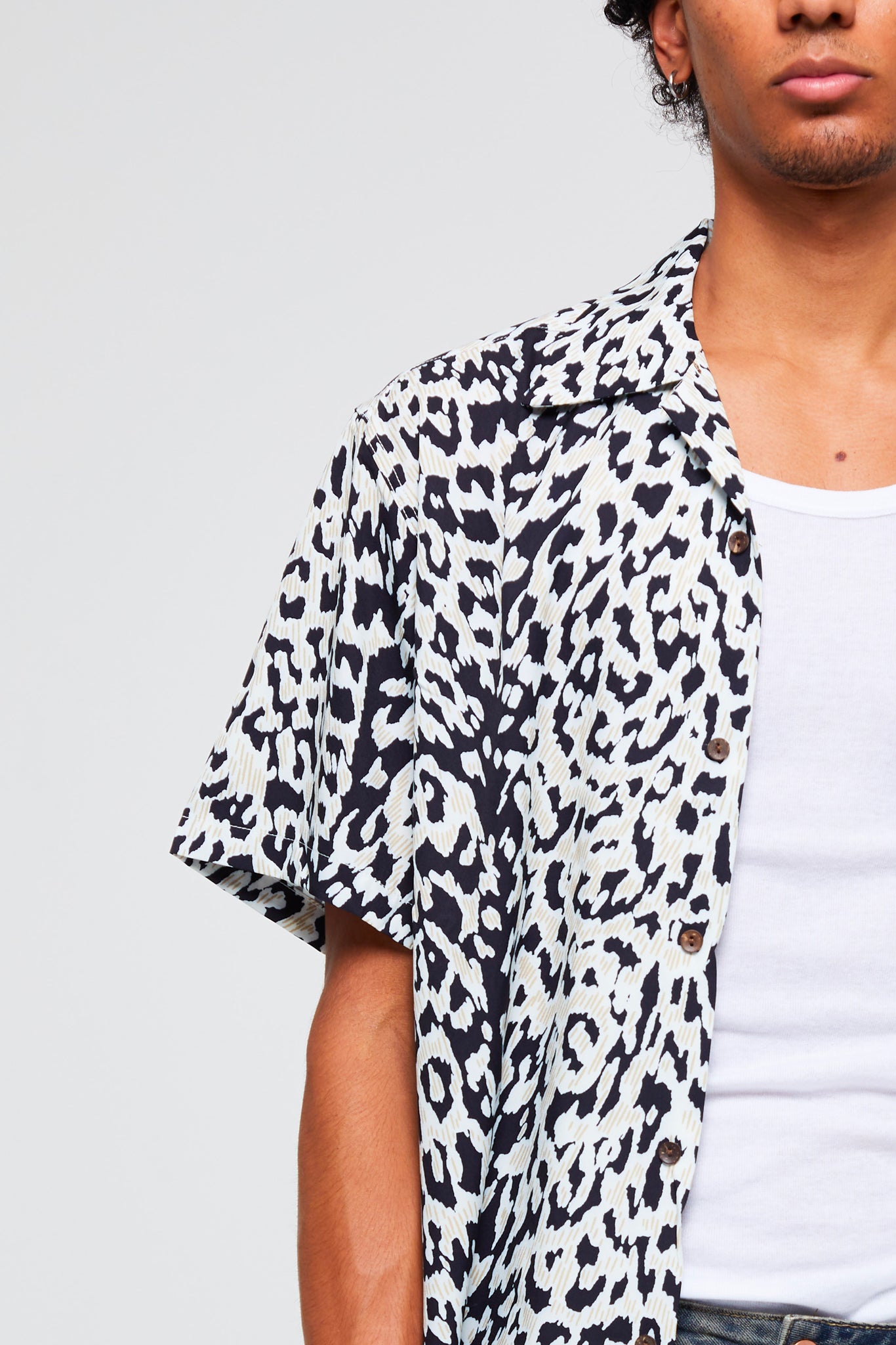 CHEMISE À MOTIF LÉOPARD