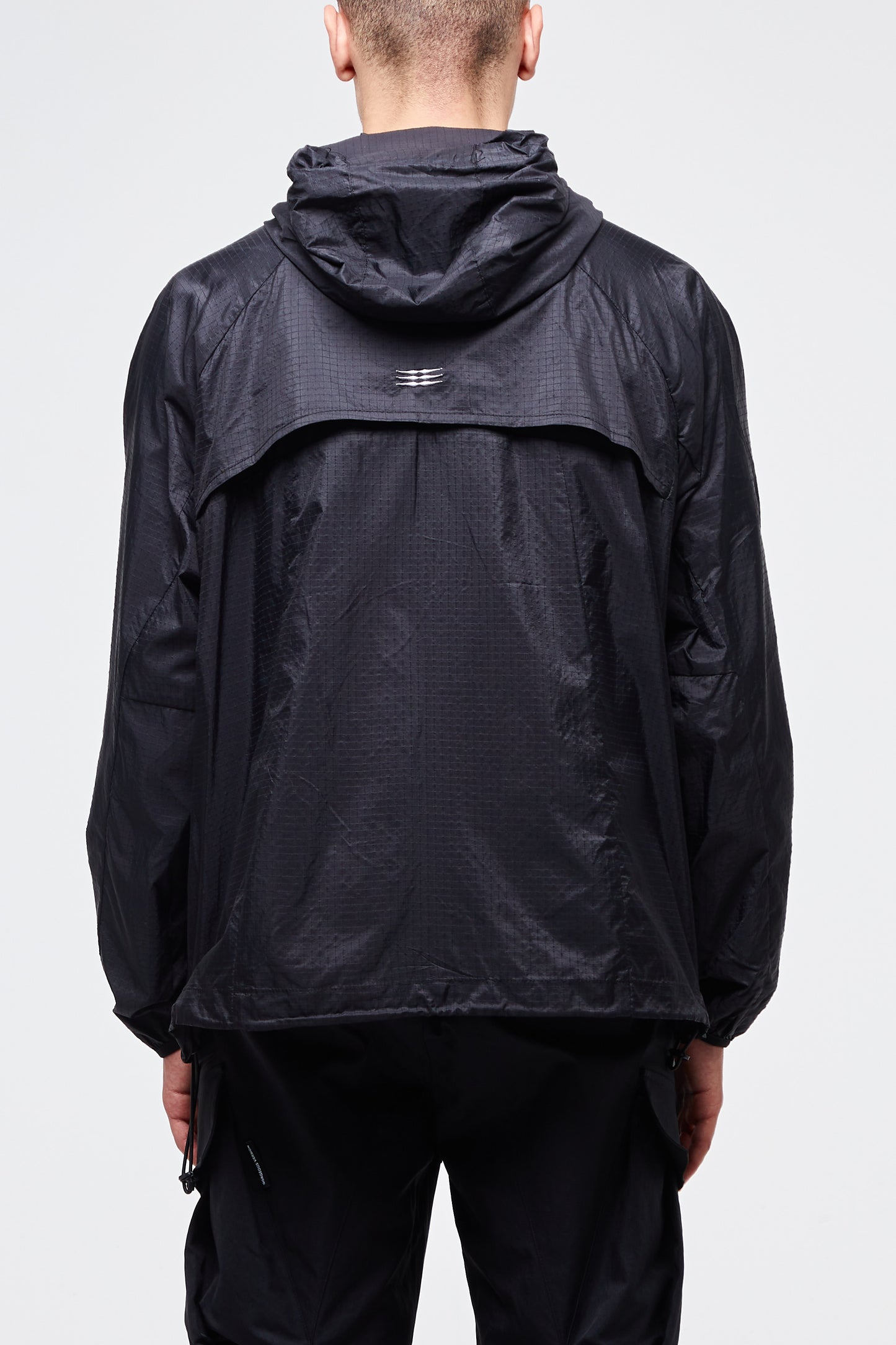 TECHNICAL WINDBREAKER