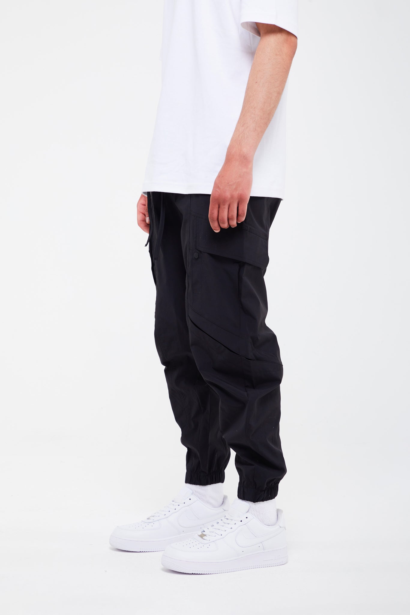 CARGO TECHNIQUE À MANCHETTES