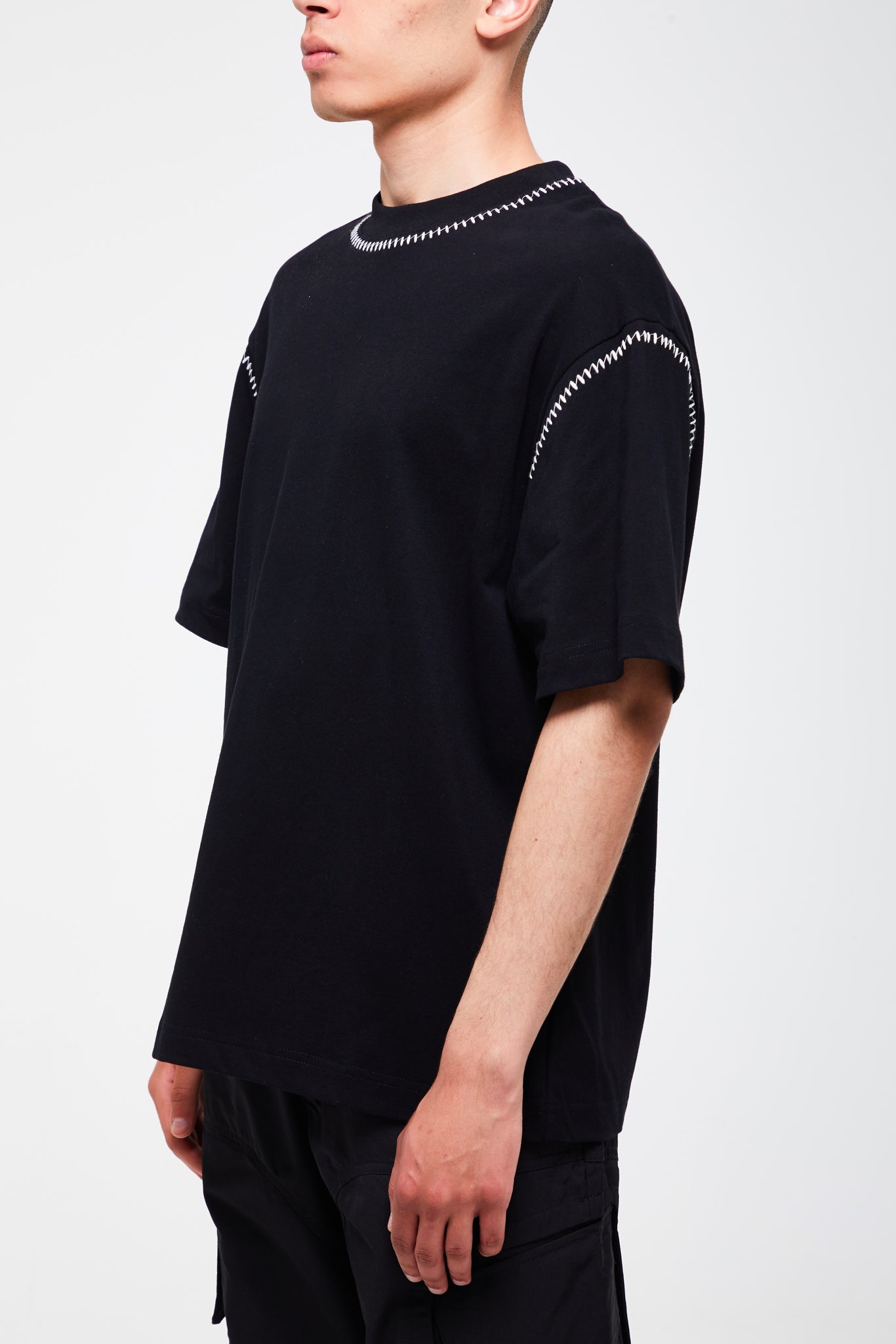 T-SHIRT OVERSIZE À COUTURES